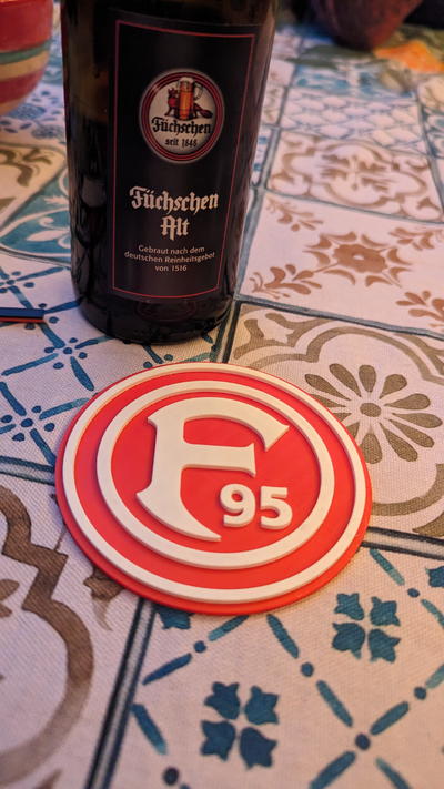 fortuna sseldorf badge or coaster double couleur partagé by 3djupp art panneaux logos fortune düsseldorf logo f95 football équipe boisson 3d print model - Mito3D