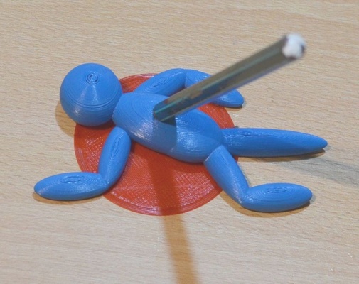 pugnalato by penna ippe domestico ufficio titolare supporto matita 3d print model - Mito3D