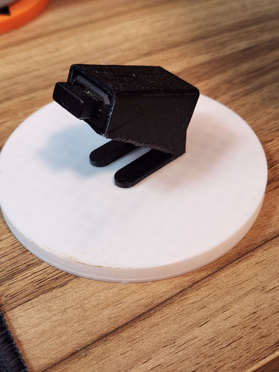 logitech ışık hızı dongle masaüstü ayakta durmak by smokin araçlar fare 3d print model - Mito3D
