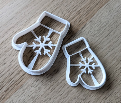 christmas cookie cutter by many24 household house models kitchen xmas sweets gingerbread gingerbreadcutter ozdoba vanoce vanocni biscuit kuchyne glove vykrajovatko cukrovi biscuitcutter pernicek peceni rukavice 3d print model - Mito3D