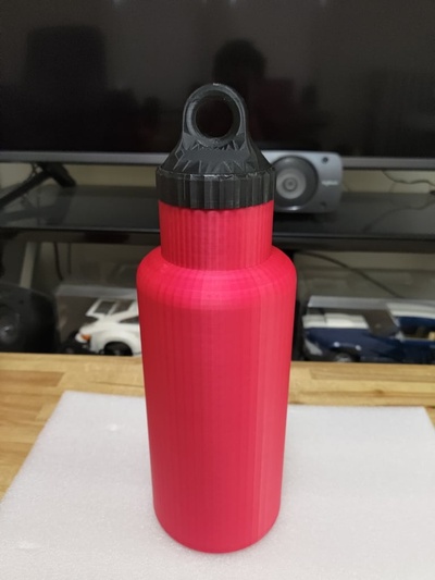 grande acqua bottiglia by syst3m overide passatempo fai sport all'aperto 3d print model - Mito3D
