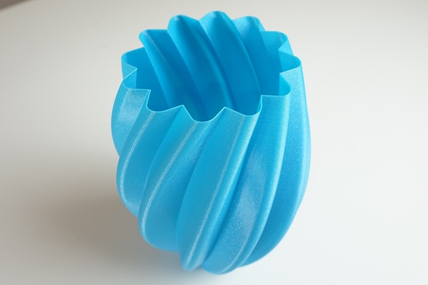 tordu étoile vase by wf3dprinting ménage décor torsion 3d print model - Mito3D