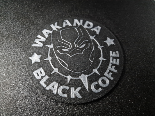 schwarz panther wakanda kaffee untersetzer by 3domsculpts haushalt dekor wunder könig koffein starbucks 3d print model - Mito3D