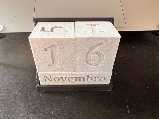 cube calendar by accorsi household office organization 3d print model - Mito3D