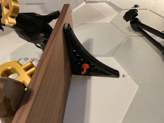 bal peteği depolama duvar raf destekler yeniden karıştırılmış by jonathan levi ev halkı modeller hcw petek duvarı 3d print model - Mito3D