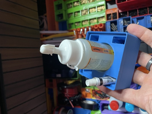 ızgara sonluluğu tutkal şişe + kabarcık paketlemek kulp destek by jonathan levi araçlar organizatörler 3d print model - Mito3D