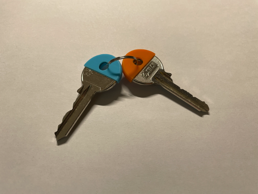 chiave cap etichetta by alessandro utensili organizzatori keycap keytag 3d print model - Mito3D