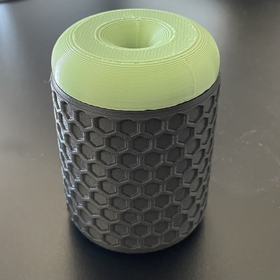 ashtray iqos heets hexagon pattern by h3li0 household office hexagons iluma terea 3d print model - Mito3D
