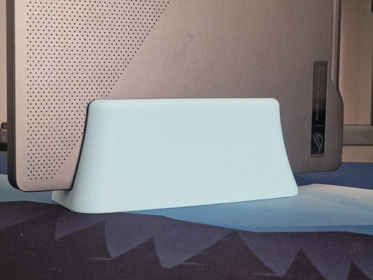 minimalistisch vertikale laptop stand by kapieren werkzeuge gadgets luft macbook 3d print model - Mito3D