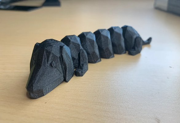 souple chien poly teckel remixé by médecin restauré art sculptures lowpoly animal polygone bas compagnie sculpture flexi 3d print model - Mito3D