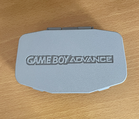 gioco ragazzo progredire scatola astuccio guaina logo condivisa by non so utensili organizzatori game boy 3d print model - Mito3D