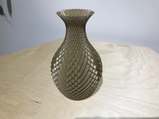 groovig vase by brithawkes haushalt dekor vasemode spaß einfach 3d print model - Mito3D