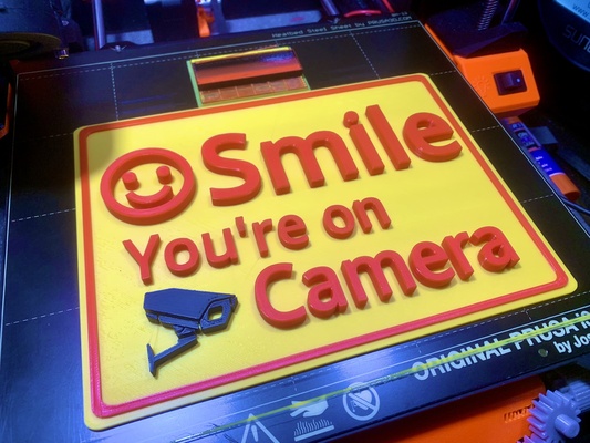 sourire caméra signalétique by p1xellat3d art modèles signe criminalité dissuasif vol 39 étalage 3d print model - Mito3D