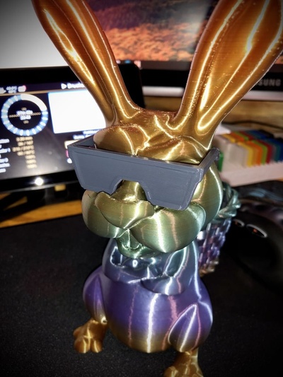 extrudr coniglietto occhiali sole by costretto miniature creature pasqua extruderbunny 3d print model - Mito3D