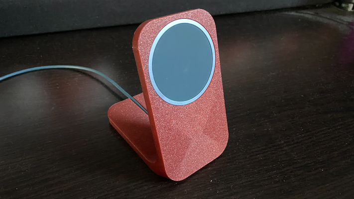 iphone magsafe ayakta durmak paylaşılan by tilki kraker araçlar gadget'lar qicharger 3d print model - Mito3D