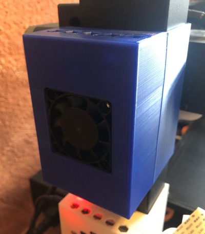 octopi raspberry pi 4 b holder whith 40mm fan anycubic i3 mega by paku ia 3d printer accessories anycubici3mega octoprint raspberrypi raspberrypi4 raspberrypi4mount 3d print model - Mito3D