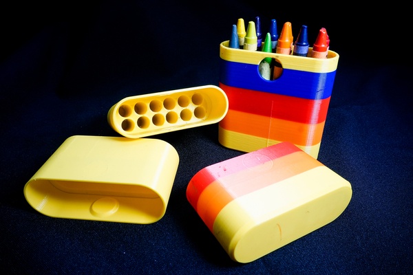crayola caixa grampo on tampa by bounetphoto brinquedos jogos ar livre thingiverse gis cera 3d print model - Mito3D