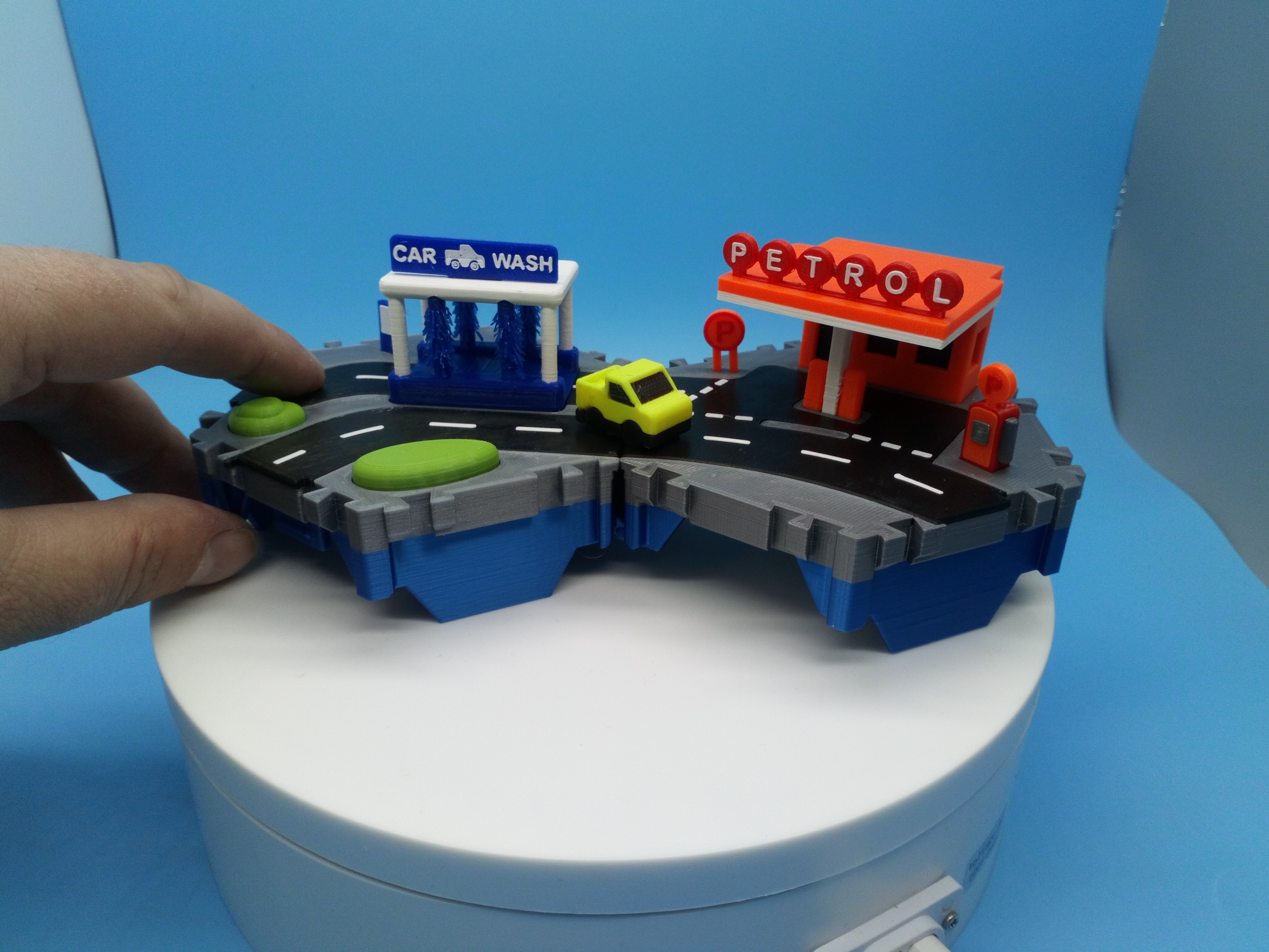 şehirler benzin istasyon araba yıkama by neil3dprints oyuncaklar oyunlar küçük mikro araçlar şirin minyatür kamyon kamyonet inşa etmek kasaba oyun seti binalar makineler küçükler dakika 3D print model - Mito3D