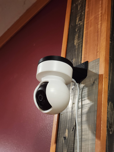 kasa pan tilt 2k camera wall mount by ghosty household pets dog 3d print model - Mito3D