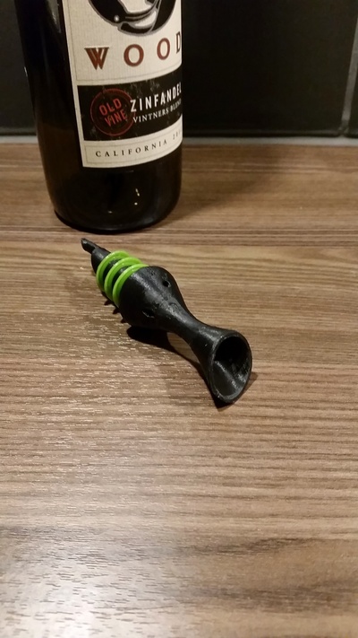 şarap havalandırıcı 2 0 şişeler by lindh3d ev halkı modeller yeniden kapamak bardağı şeytani şişesi tezgâhtarlık onaylama sürdürmek i̇sveç kulağı 3d print model - Mito3D