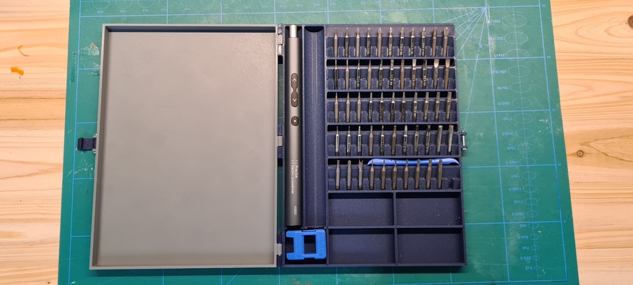 caixa mini elétrico chave fenda + 55 bits by lindh3d ferramentas caso bainha parafusos mordeu armazenamento parafuso ponta hexbitholder hexbits hexbitstorage organizador hexbit 3d print model - Mito3D