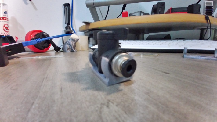 pneumatisch zapfhahn montieren by omriy7 hobby diy rc halter unterstützung 6mm 4mm flugzeug 3d print model - Mito3D