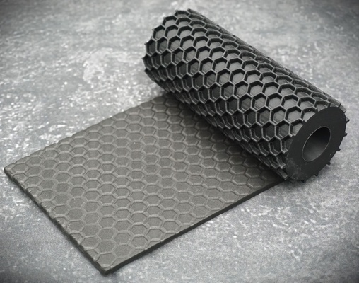 textured roll hexagon pattern by preischl 3d hobby & diy structure spool tool terrain cosplay dnd texture clay foam 3d print model - Mito3D