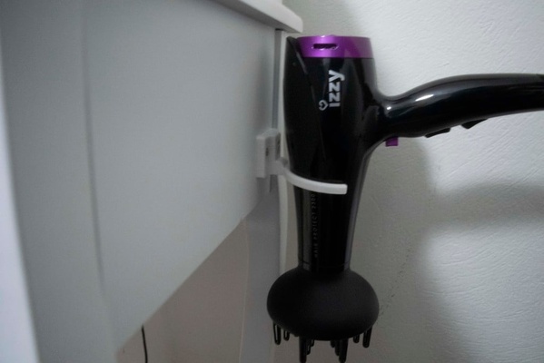 puerta or escritorio montar cabello secadora by 3dprintingreece gr casa modelos secador pelo izzy 3d print model - Mito3D