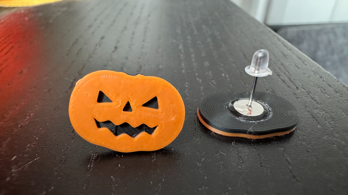 pumpkin ohrring earring remix plug remixed by foxmckraut fashion earrings halloween 3d print model - Mito3D