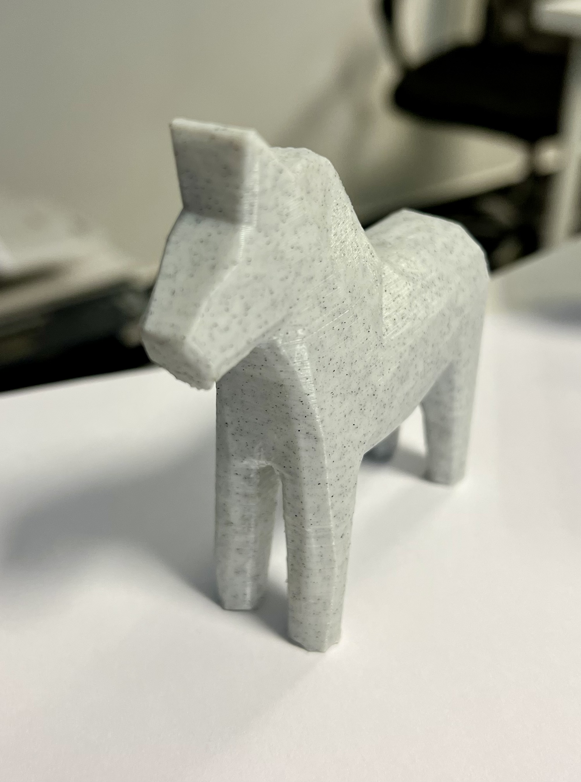 dala cheval poly remixé by ak 211779 art modèles lowpoly dalahorse 3D print model - Mito3D