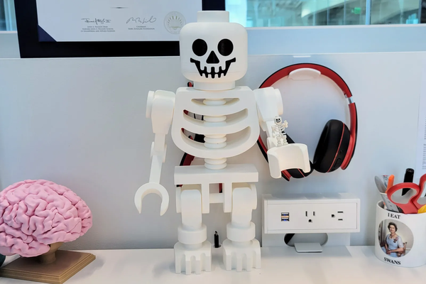 mega lego like scheletro 10 1 scala condivisa by 3dennis miniature creature edificio blocchi halloween skelly spaventoso vacanza holliday vacanze arredamento per ispirato legobrick 3d print model - Mito3D