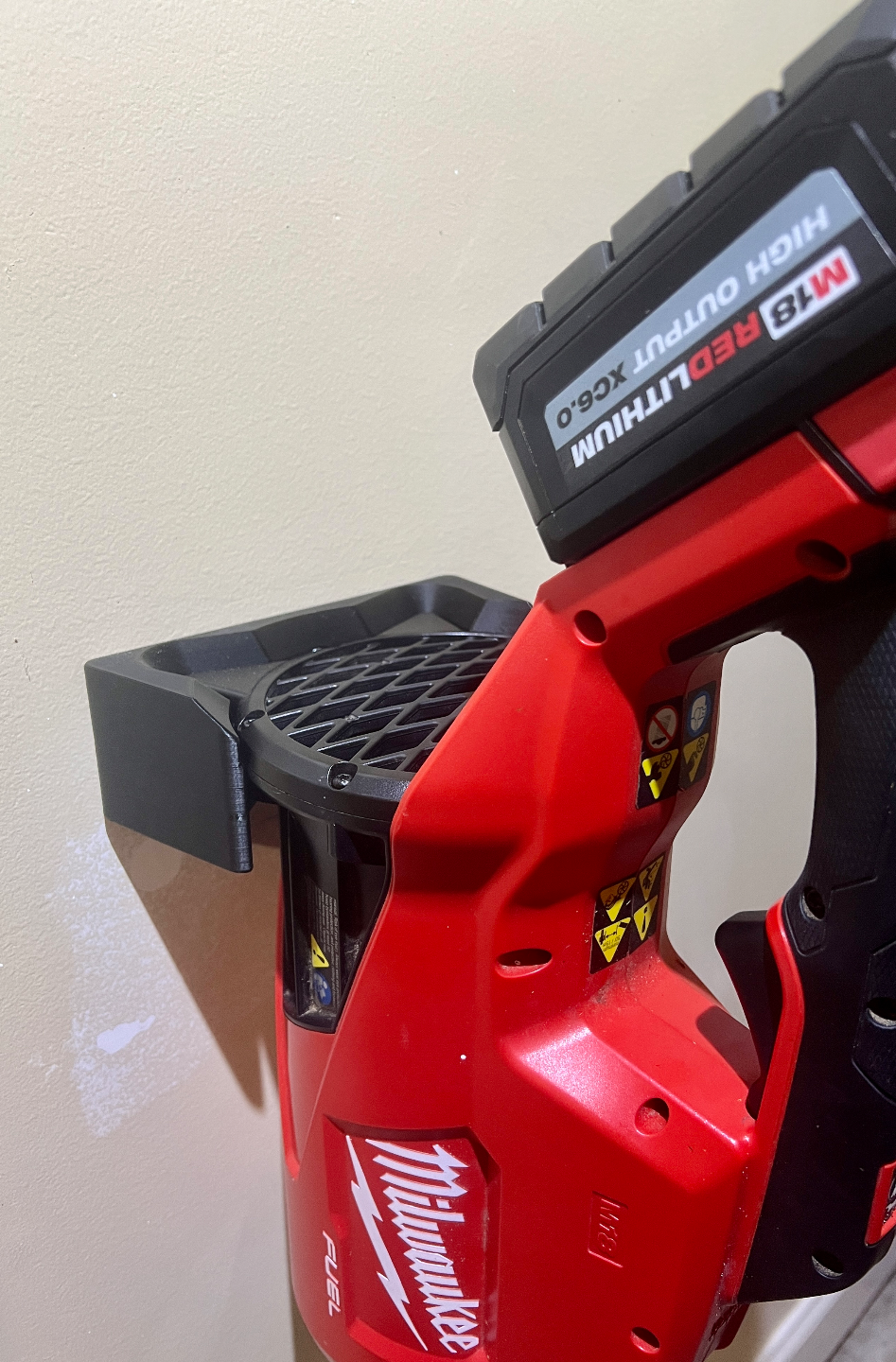 milwaukee m18 ventilador 2724 parede monte by granito ferramentas organizadores montagem 3D print model - Mito3D