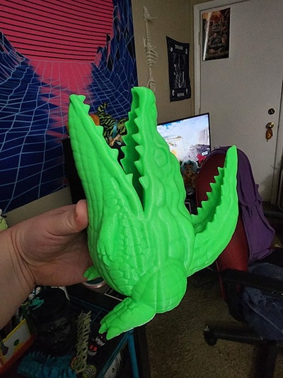 gator pen cup print in place by kyuubinight household office alligator crocodile dragon pencilcup pencup penholder 3d print model - Mito3D