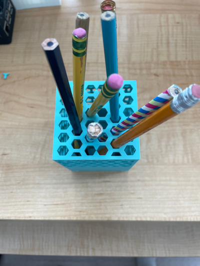 rayon miel crayon titulaire soutien by joshua ménage bureau hexagones tenir crayons organisateur organisation accessoires accessoire 3d print model - Mito3D
