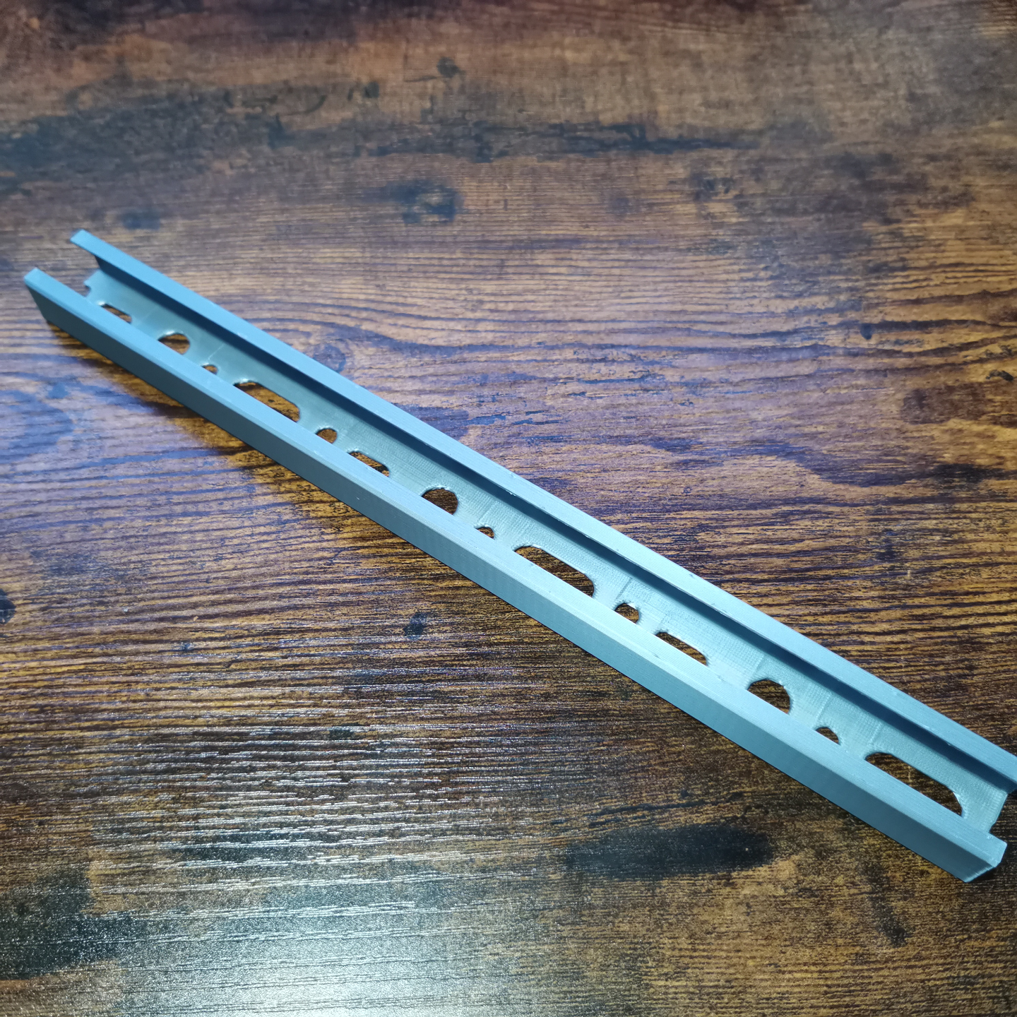 montaj rayı 26x18x300 mm by butch mannetti hobi kendin yap inşaat c schiene profil yapı demiryolu çalışma iş inşa etmek 3D print model - Mito3D
