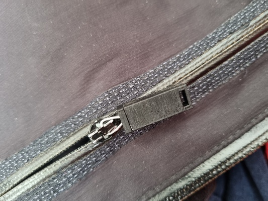 zipper lug by repair3d fashion models 3d print model - Mito3D