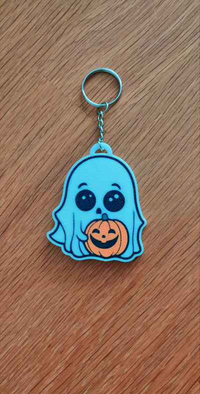 ghost & pumpkin keychain - halloween 2023 by wizprint3d art 2d spooky multicolor multi ams holiday scary funny 3d print model - Mito3D