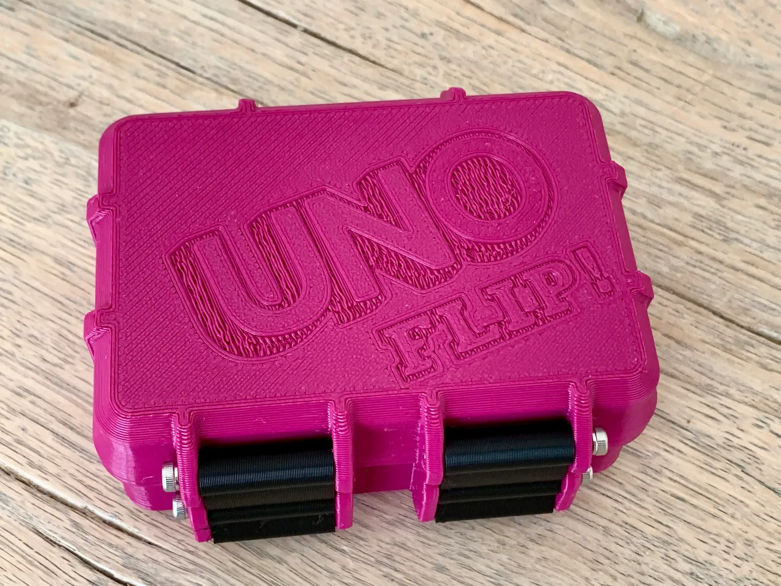 uno flip karte box geteilt by moritzb57 spielzeuge spiele tafel unocardbox unokard spiel 3D print model - Mito3D