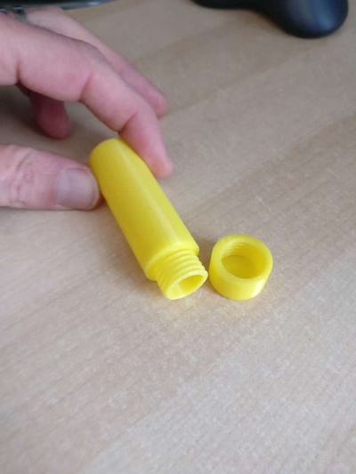 mini bottle by gr gory hargous tools organizers 3d print model - Mito3D