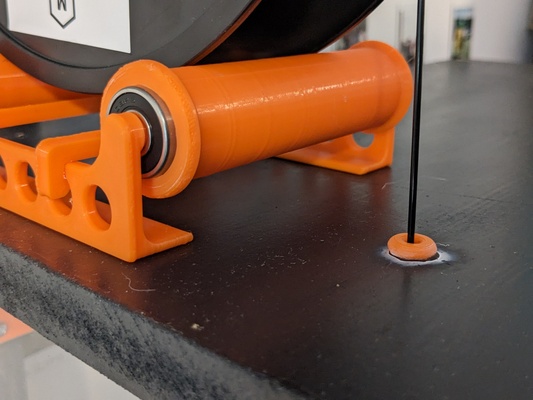 filamento guia orifício cobrir bainha by beirofalone 3d impressora acessórios aparar tampa buraco tomada 3d print model - Mito3D