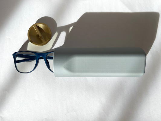 aulas caso bainha by andrew ho moda óculos armazenamento 3d print model - Mito3D