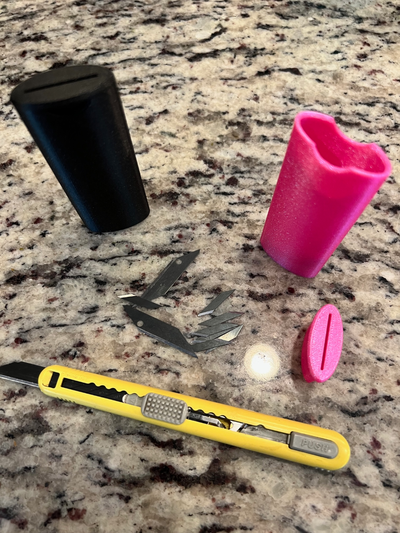 snap off bıçak ağzı kırıcı kutu by djngyakın araçlar ustura vinil olfa kesici film paketlemek renk tonu kesmek organizatör araç depolama 3d print model - Mito3D
