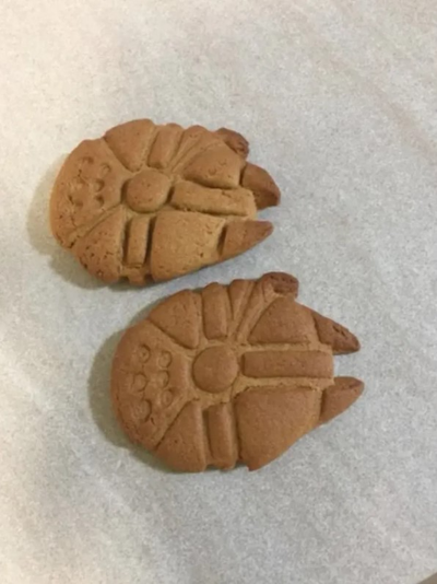 millennium falcon cookie cutter by tgsparky77 household house models 3d print model - Mito3D