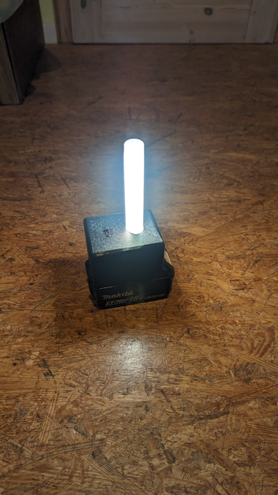 makita batería lámpara by tom040305 herramientas máquina 18v led 3d print model - Mito3D
