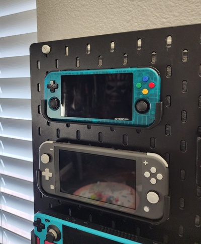 retroid pocket 3 3+ skadis mount remixed by ryanmaupin3 tools organizers 3d print model - Mito3D