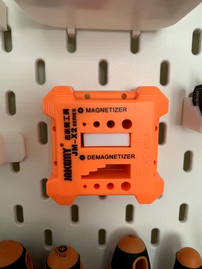 ikea skadis - jakemy magnetizer demagnetizer by marcos p tools ikeaskadis magnets 3d print model - Mito3D
