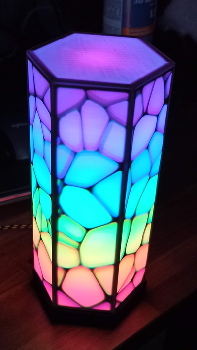 esagonale rgb led voronoi lampada by mangolizioso domestico arredamento guidato ws2812 nodemcu luce colorato 3d print model - Mito3D