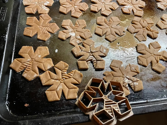 zencefilli çörek kurabiye kesici koni tepesi by mart lahana orient lv ev halkı modeller kesiciler kalıbı 3d print model - Mito3D