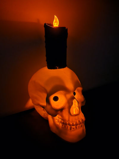 lighted skull w eyes follow by chiz m household decor halloween creepy spooky 3d print model - Mito3D