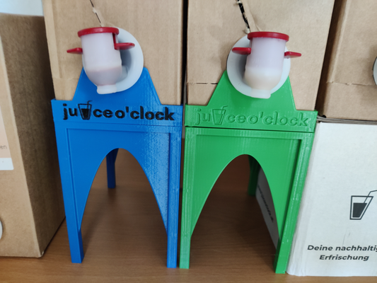juice o'clock standee by cv6channel household house models juiceoclock juicebox stand 3d print model - Mito3D